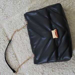 Large chain pillow bag